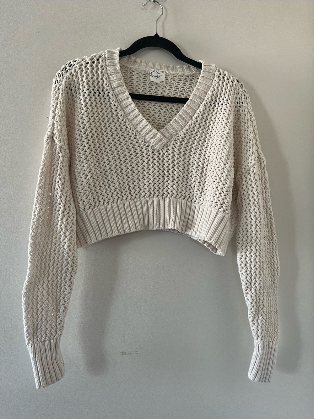 Offline by Aerie Cream Open Knit Cropped V Neck Sweater Small Chunky Coastal